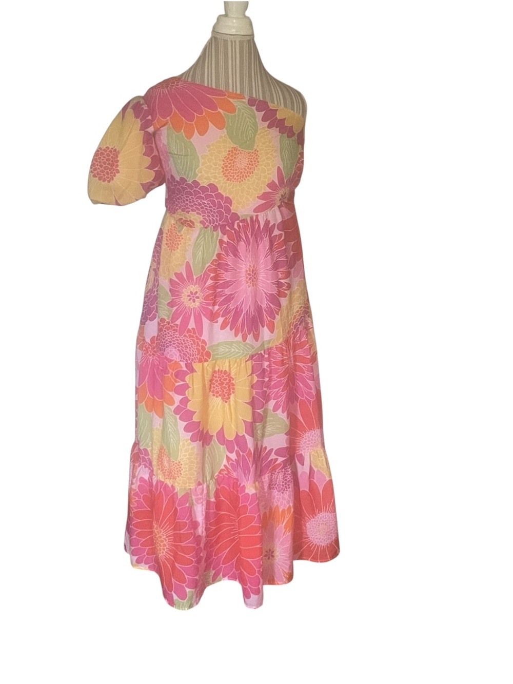 J.Marie size small One-Shoulder Pink Floral Maxi Dress lined worn once